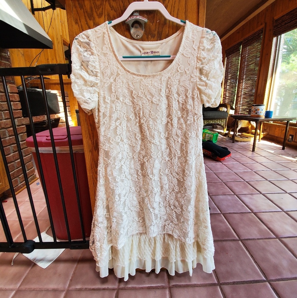 Altar'd State Vintage Boho Lace dress-(M) EUC!